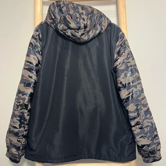 Marc Echo cut&sew large Black and khaki camo print fleece lined jacket - Picture 2 of 7